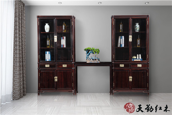 明式書柜配明式小條案.jpg